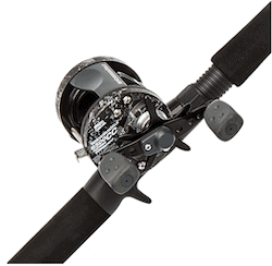 red abu garcia ambassadeur 5000 catfish